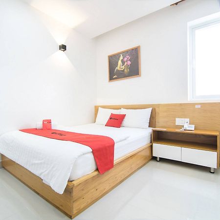 Reddoorz Plus Near Lotte Mart Cong Hoa Ho Chi Minh City Exterior photo