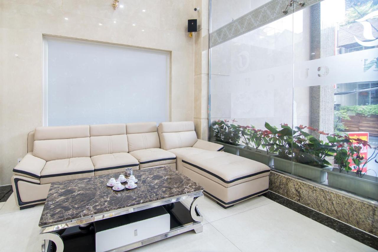 Reddoorz Plus Near Lotte Mart Cong Hoa Ho Chi Minh City Exterior photo