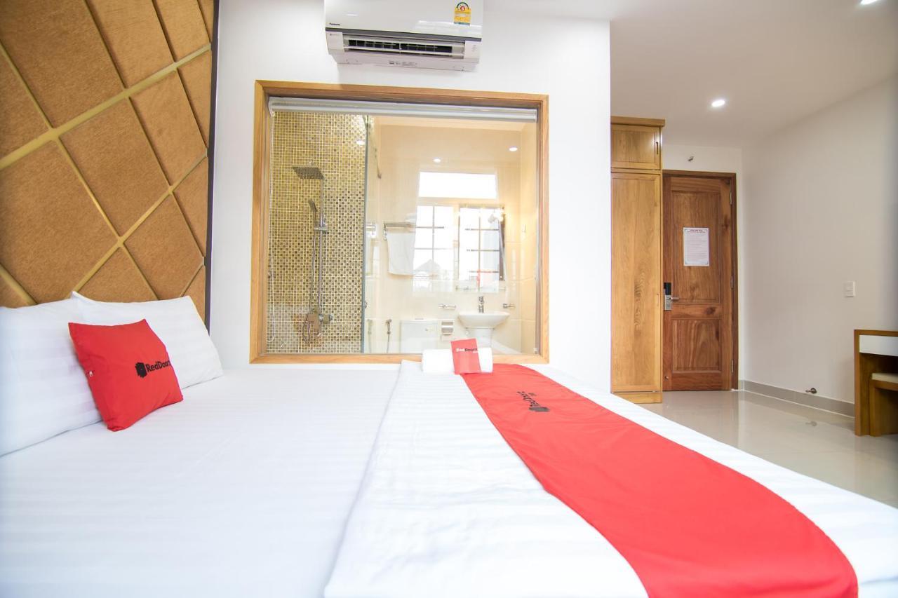 Reddoorz Plus Near Lotte Mart Cong Hoa Ho Chi Minh City Exterior photo