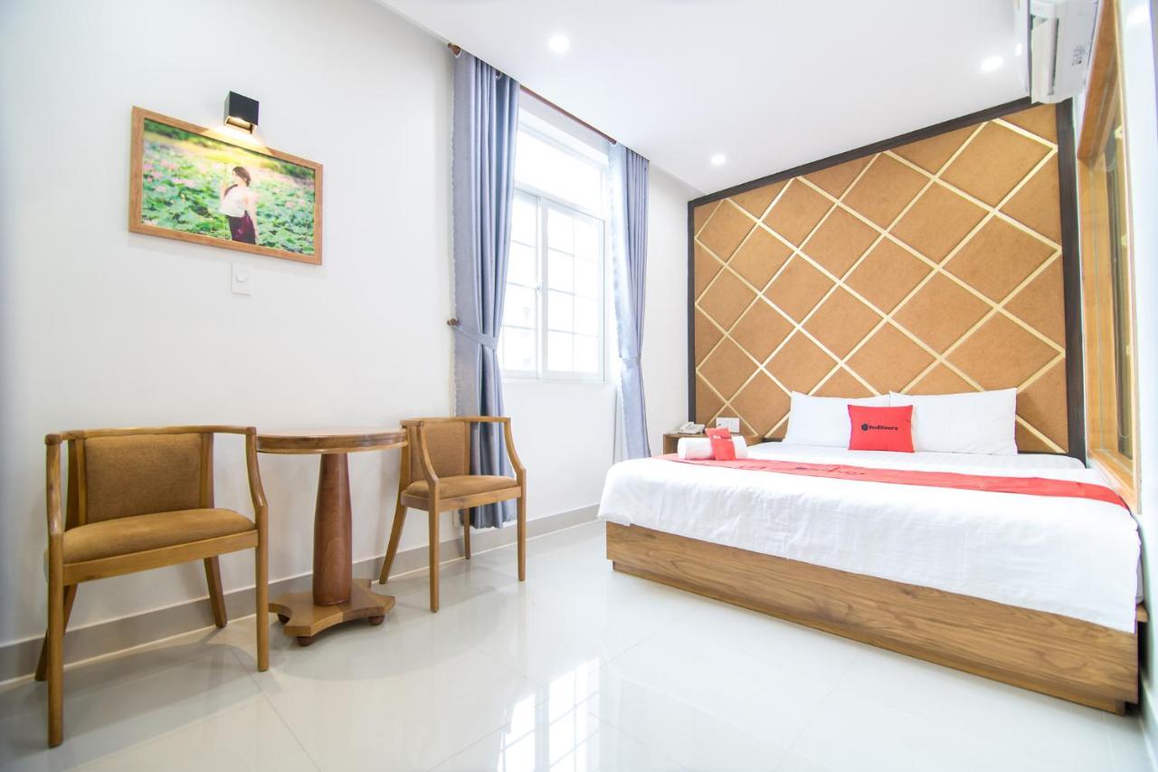 Reddoorz Plus Near Lotte Mart Cong Hoa Ho Chi Minh City Exterior photo